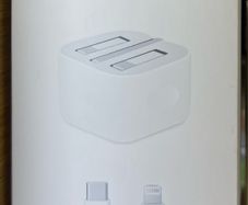 Apple iPhone 14 Pro Max 20 watt power adapter with USB Type C to lightning charging cables