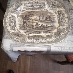 Rare Antique Brown and White Platter, featuring the Damascus pattern produced by David Methven & Sons in Kirkcaldy, Fife, Scotland, circa 1870.