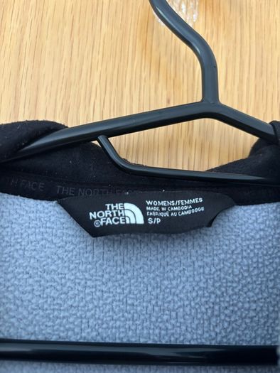The North Face Women's Zip Up Hoodie S