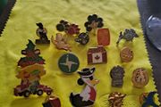 Lapel pin badges