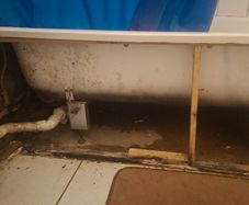 Handyman to put new tiles