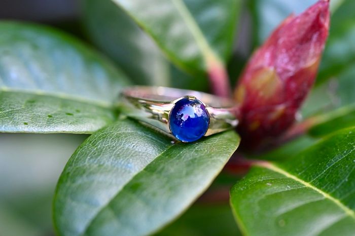 Antique Gents/Ladies Sapphire Solitaire Ring - 15ct circa 1887