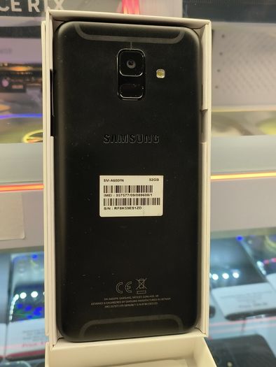 Samsung Galaxy A6 (2018) 32GB Black, Unlocked Like New
