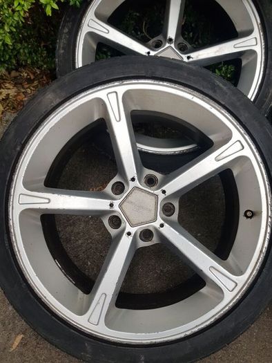 Alloys for bmw 18x8jj 225 40 18