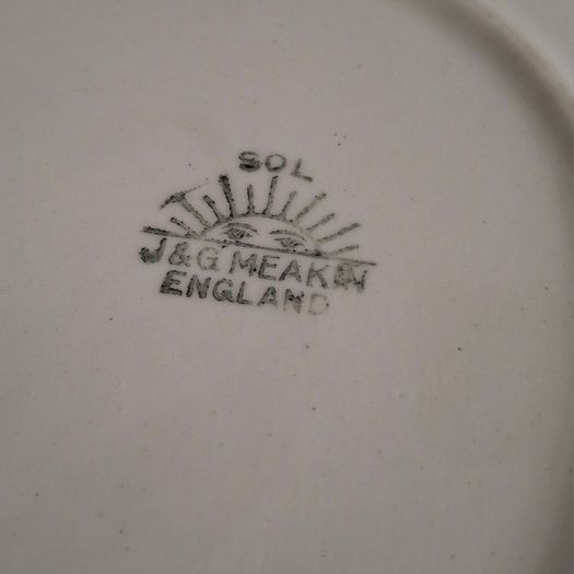 J&G Meakin Tureen, Platter & bowls