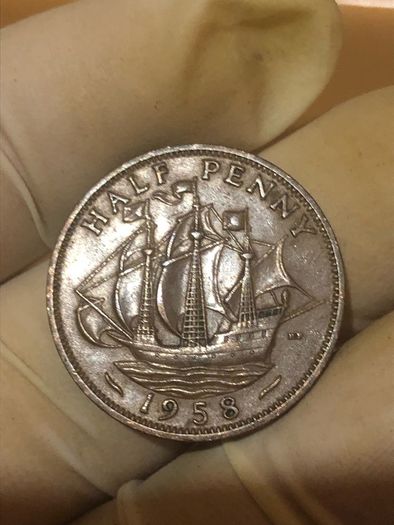 Elizabeth Halfpenny  x28 Pictures of each coin