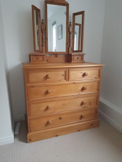 Chest of Drawers