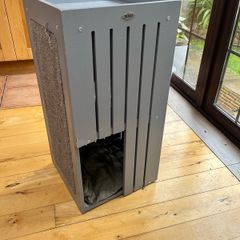 Cat tree