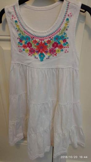 Girls clothes