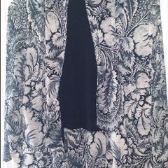 Unusual Roman Cardigan Perfect condition size UK12 EUR40 Postage included
