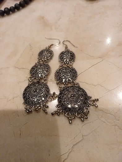 Selection  Of Earrings   - Different Styles & Colours - Costume -  Jewellery