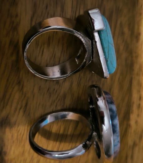 2x   rings with natural stone