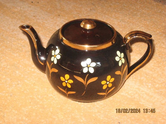 Teapot