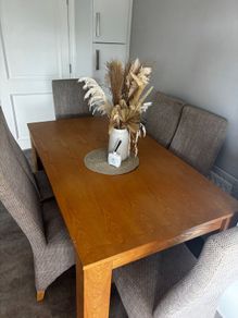 Kitchen Table and Chairs (6)