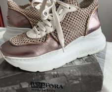 Andia Fora stylish runners