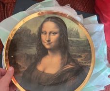 Mona Lisa pottery plate