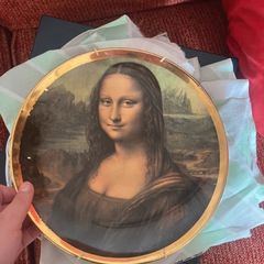 Mona Lisa pottery plate
