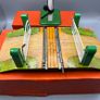 Hornby Trains O Gauge No 1 Tin Level Crossing + No 2 Single Arm Signal Boxed Image 2