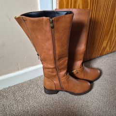 Ladies boots
