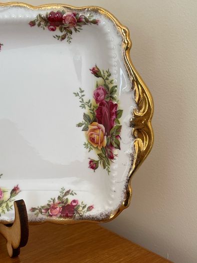 Royal Albert "Old Country Roses"   Large Sandwich Tray