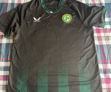 Ireland 2023/24 away jersey