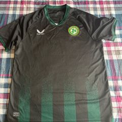 Ireland 2023/24 away jersey