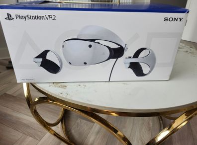 VR2 Headset look like new