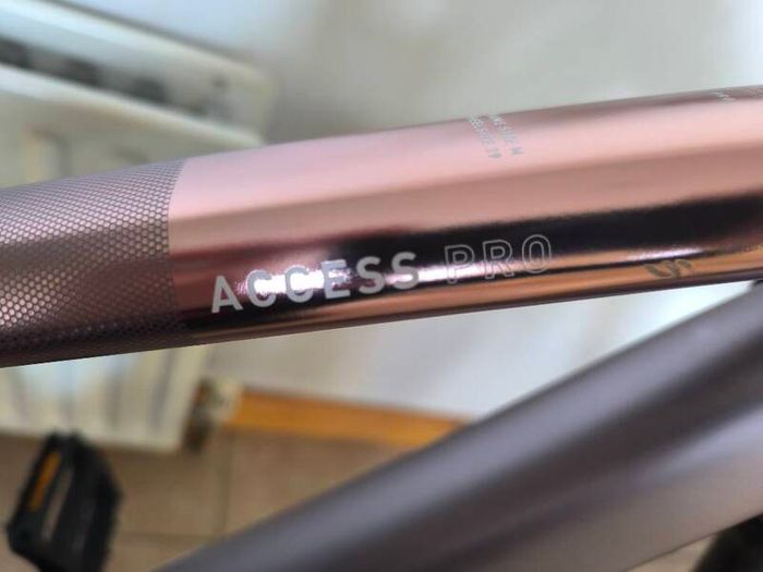 cube access Pro Woman bicycle