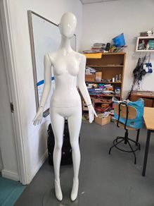 mannequin