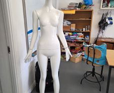 mannequin