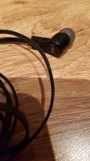 Ultra Max tangle free flat cable earphones with microphone - Black