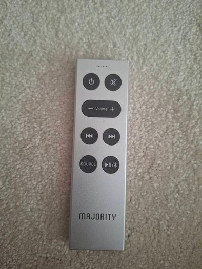 Majority desktop speakers