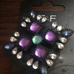 Brooch - New