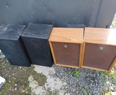 2 pair of speakers