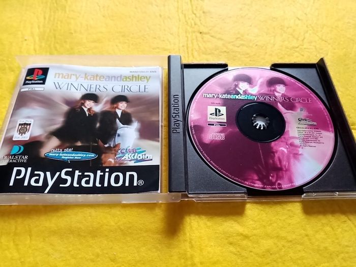 Mary Kate and Ashley winners circle PlayStation 1 Ps1 PlayStation 2 ps2 games Original