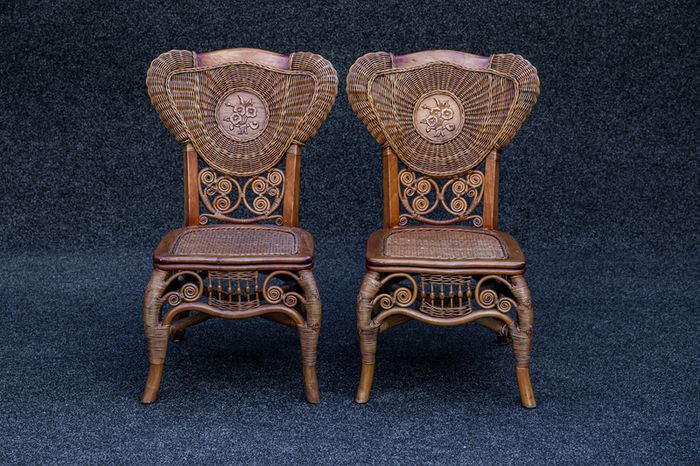 2 chairs.