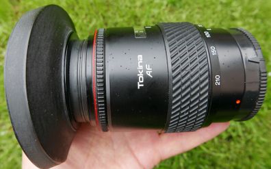 Tokina Camera Lense 70-210mm f/4-5.6 SD 70-210mm f/4-5.6