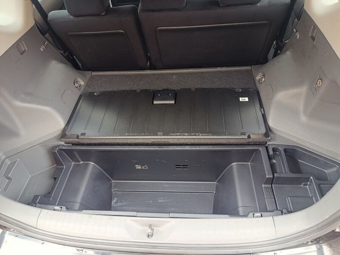 2014 Toyota Prius Alpha 1.8 Petrol Self Charging Hybrid