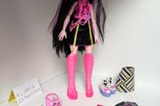 monster high draculaura