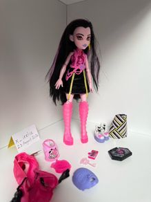monster high draculaura