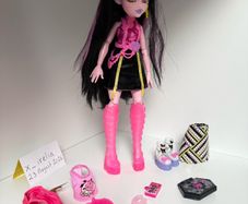 monster high draculaura