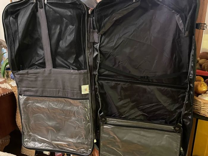 travel bag for suits