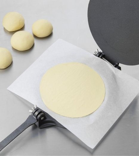 Cast iron tortilla press