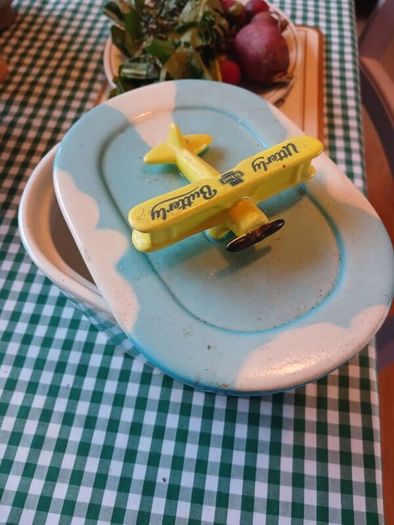 Utterly Butterly butter dish