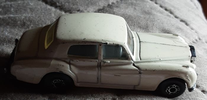 you've seen my jags,  here's my Rolls Royce