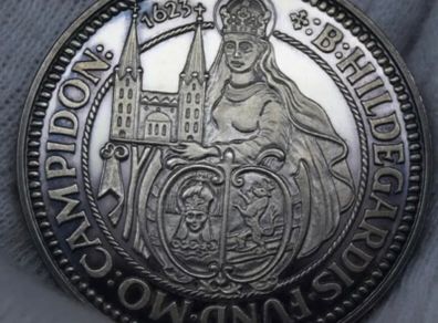 Kempten Silver Proof Medal 1964 Hildegard Obverse Thaler 1623 Beautiful rainbow