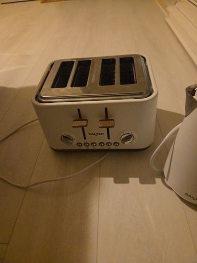 toaster & kettle set