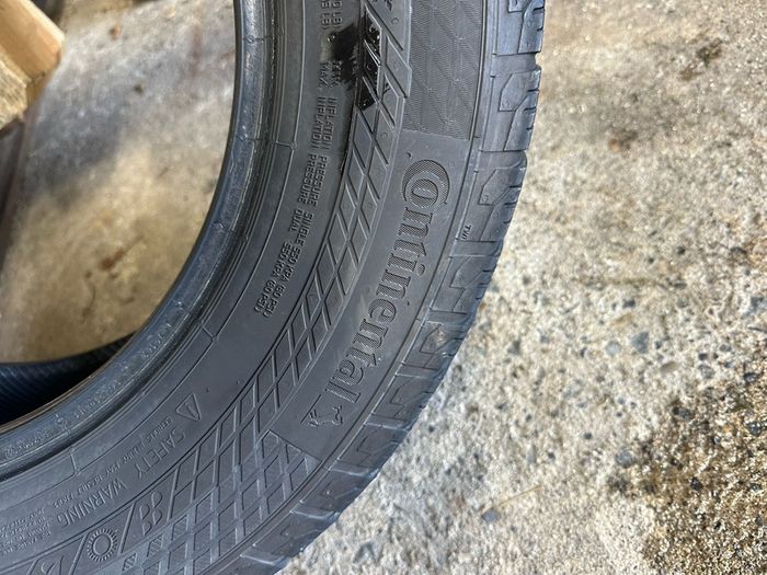 225/65/16 Continental Tyres X2 (Van Tyres)