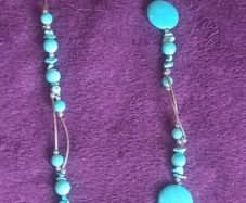 ladies costume jewellery necklace