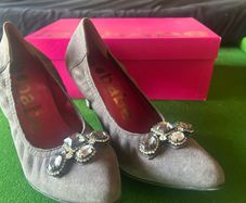 Le Babe shoes